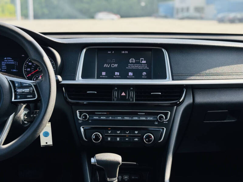 2019 Kia Optima LX