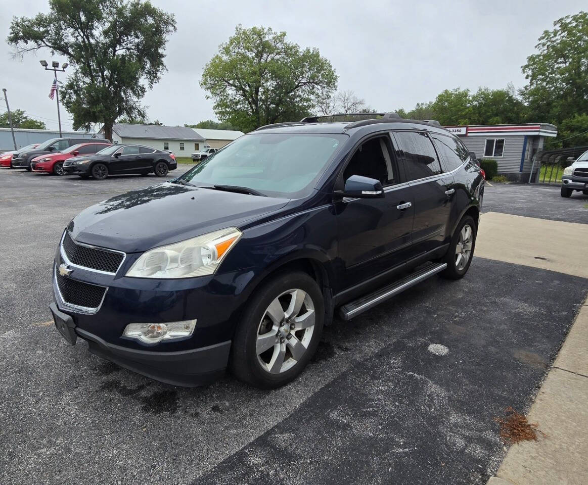 2011 Chevrolet Traverse for sale at Bastian s Auto Outlet in Coal Valley, IL