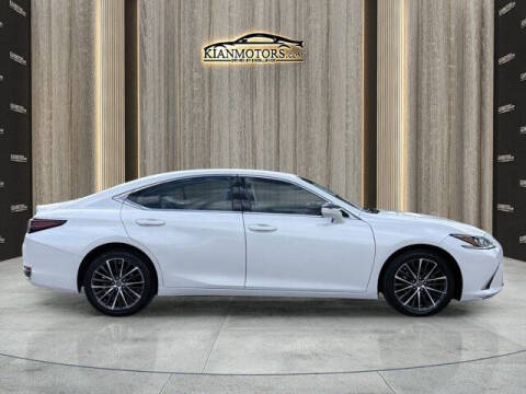 2022 Lexus ES 250