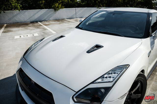 2014 Nissan GT-R Premium
