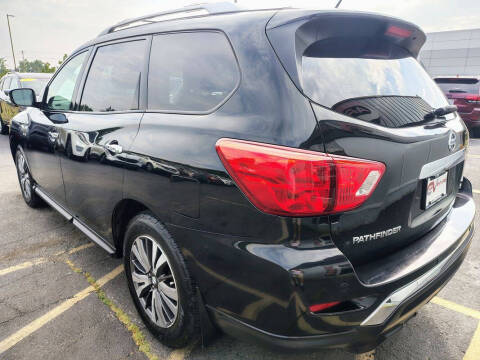 2017 Nissan Pathfinder SV