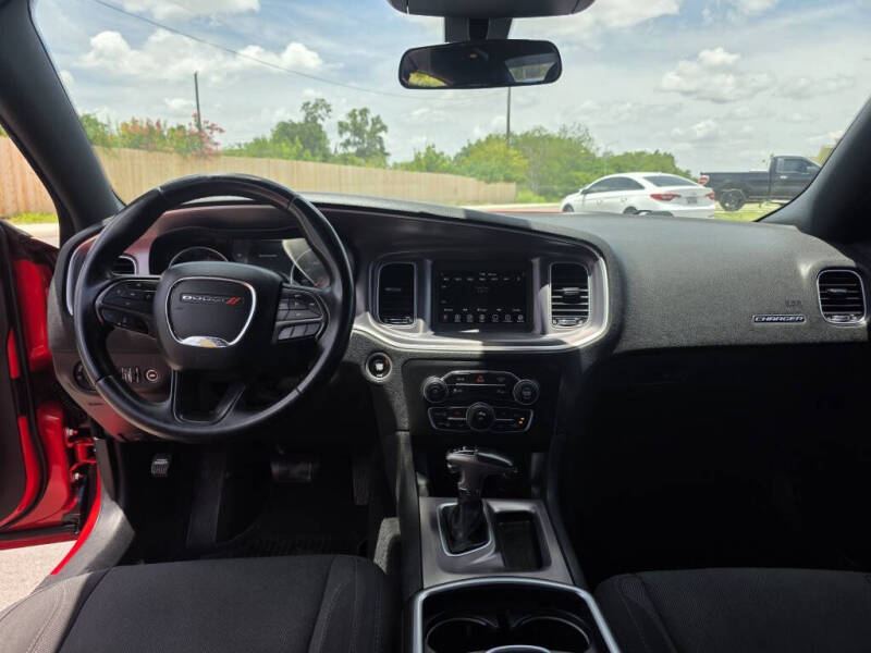 2019 Dodge Charger SXT