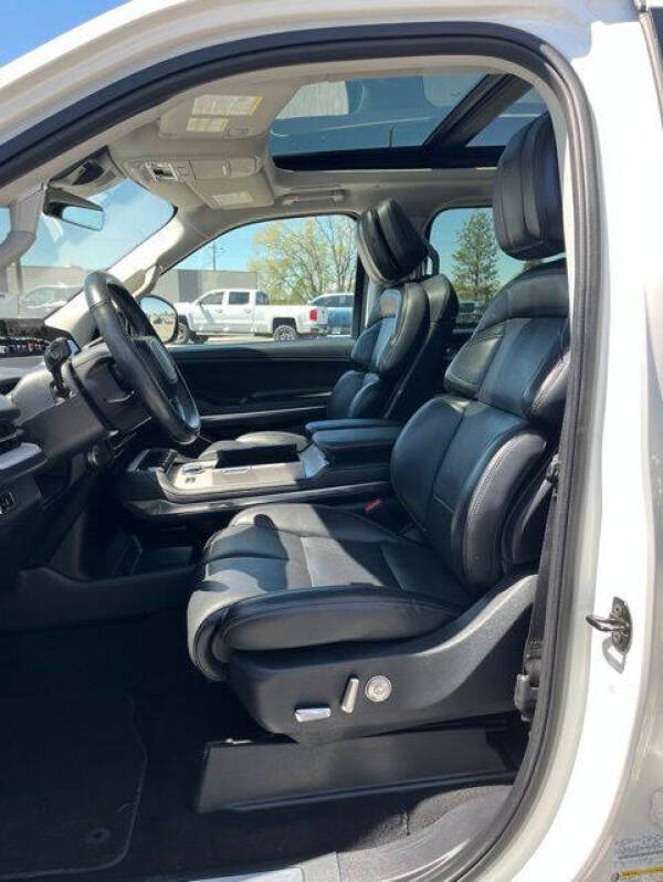 2025 Lincoln Navigator Reserve