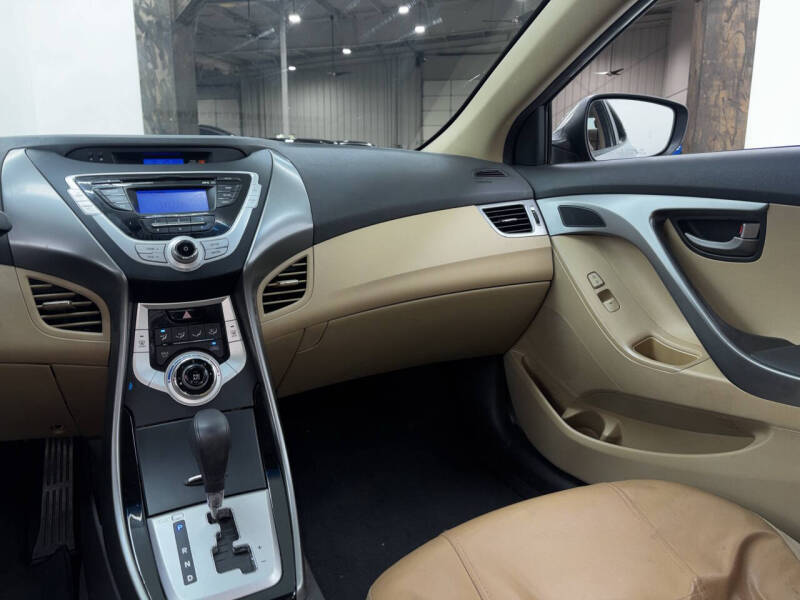 2011 Hyundai Elantra GLS