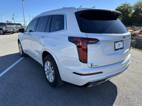 2025 Cadillac XT6 Luxury