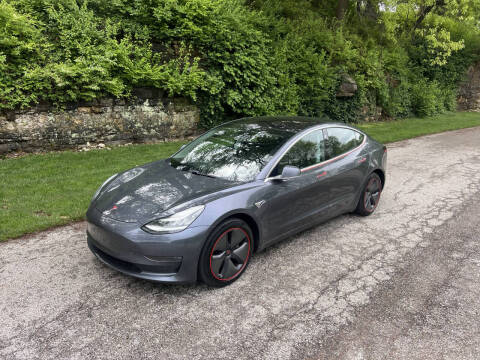 2018 Tesla Model 3 for sale at Bogie's Motors in Saint Louis MO