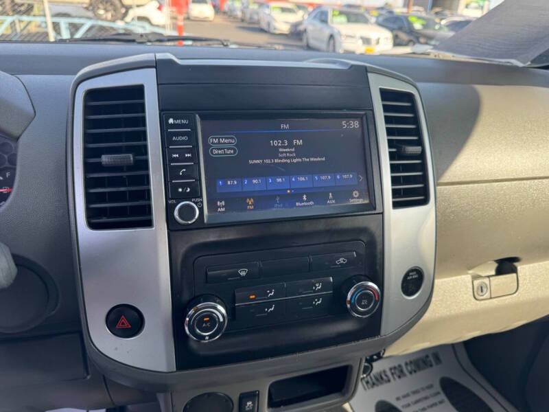 2021 Nissan Frontier SV