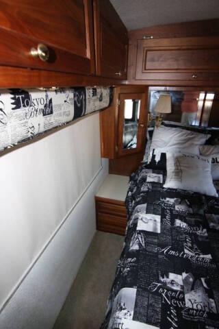 1997 FORETRAVEL U295