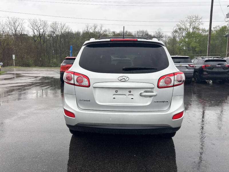 2011 Hyundai Santa Fe SE
