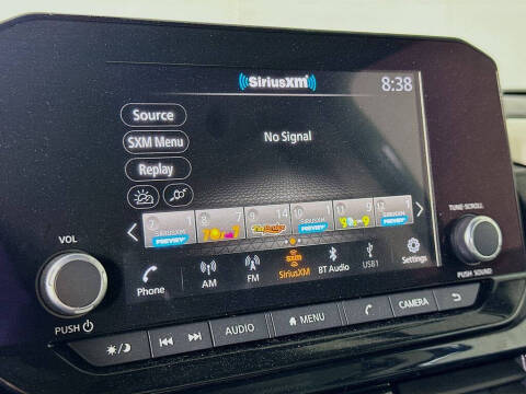 2023 Nissan Pathfinder SV