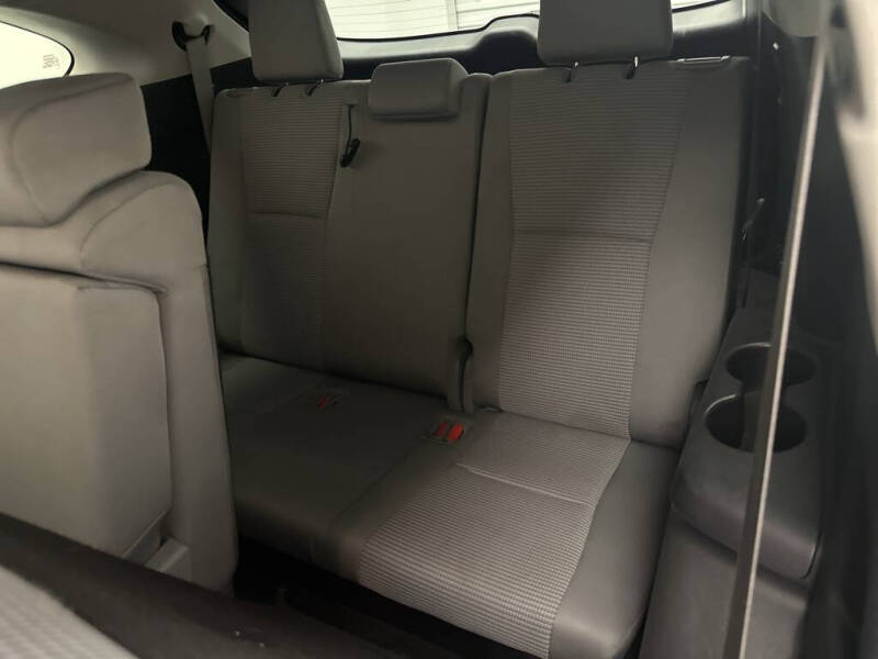 2020 Toyota Highlander LE