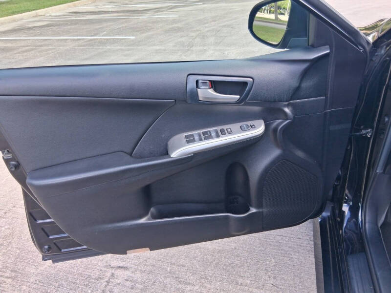 2014 Toyota Camry SE