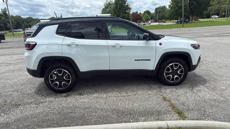 2025 Jeep Compass Trailhawk