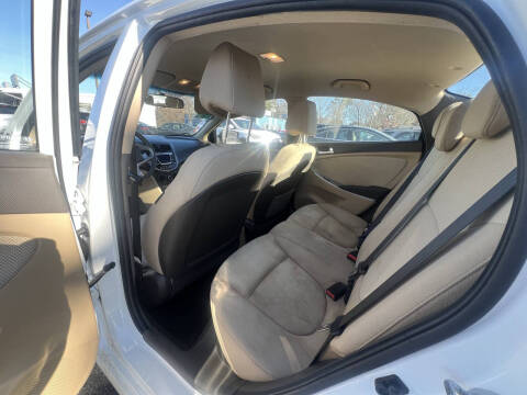 2014 Hyundai Accent GLS