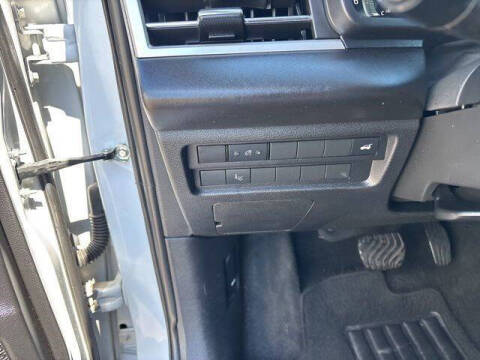 2023 Mitsubishi Outlander SEL