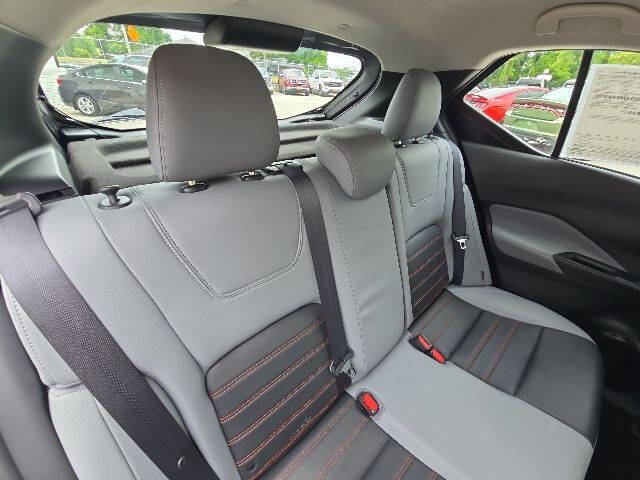 2024 Nissan Kicks SR