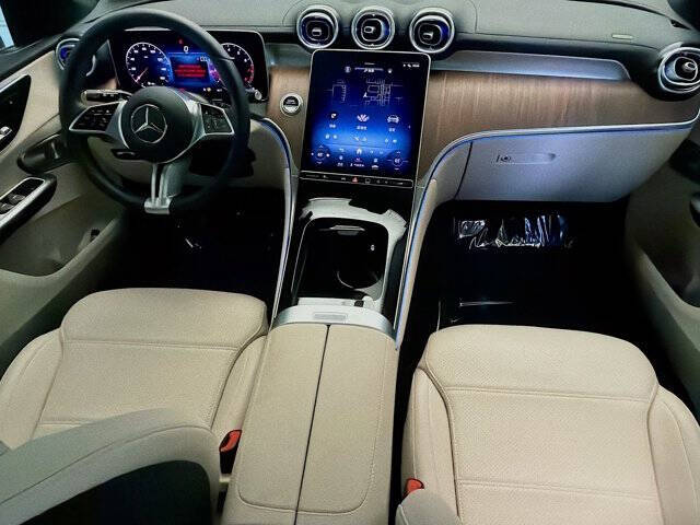 2024 Mercedes-Benz GLC GLC 300