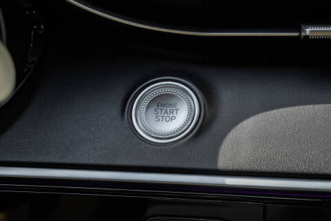 2022 Genesis GV70 2.5T Standard