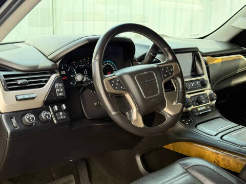 2017 GMC Yukon XL Denali