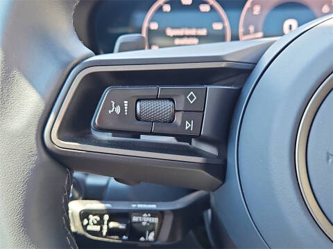 2025 Porsche 911 Carrera