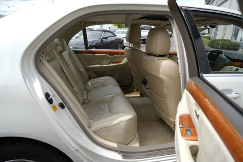 2005 Lexus LS 430