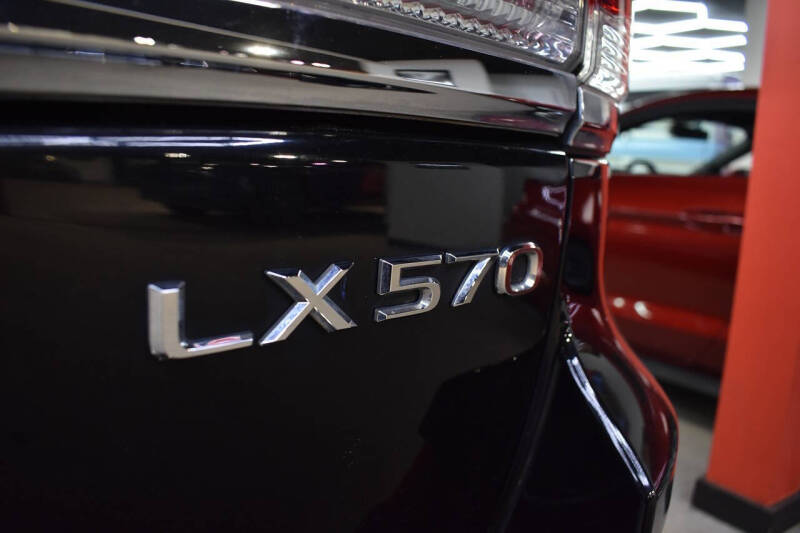 2015 Lexus LX 570