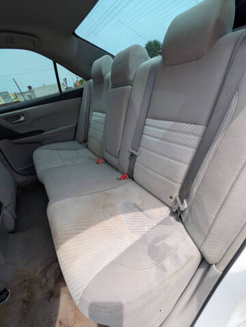 2016 Toyota Camry LE