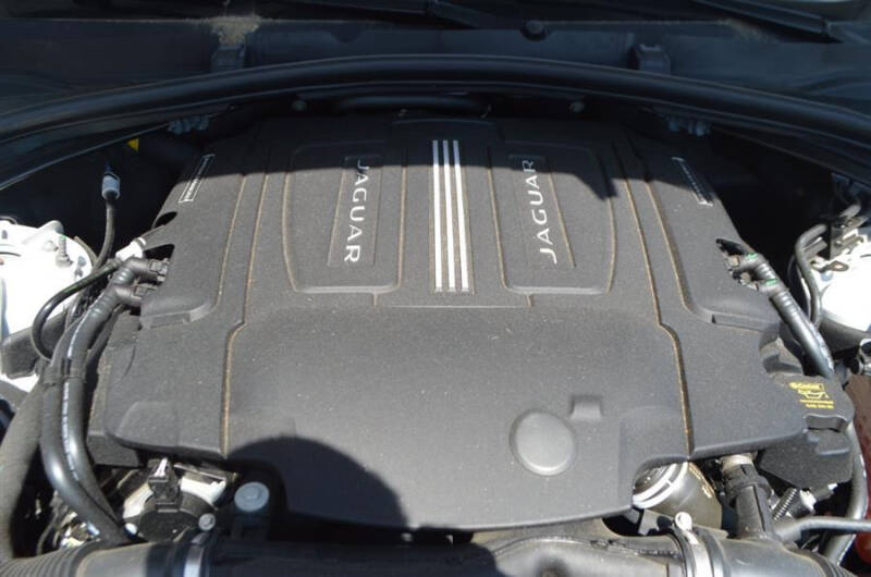 2017 Jaguar F-PACE 35t Prestige