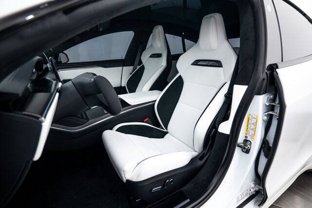 2022 Tesla Model S Plaid