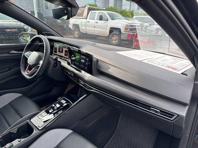 2024 Volkswagen Golf GTI SE
