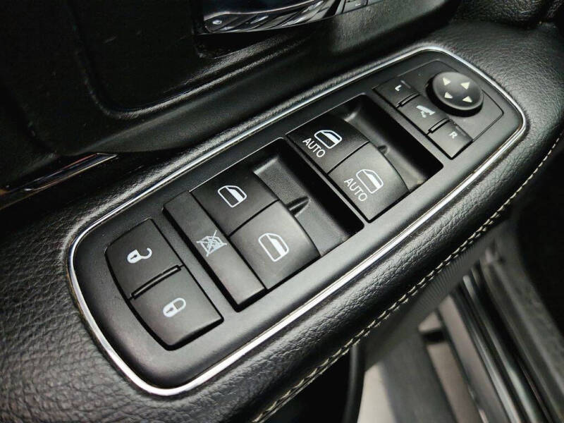 2016 RAM 1500 Sport