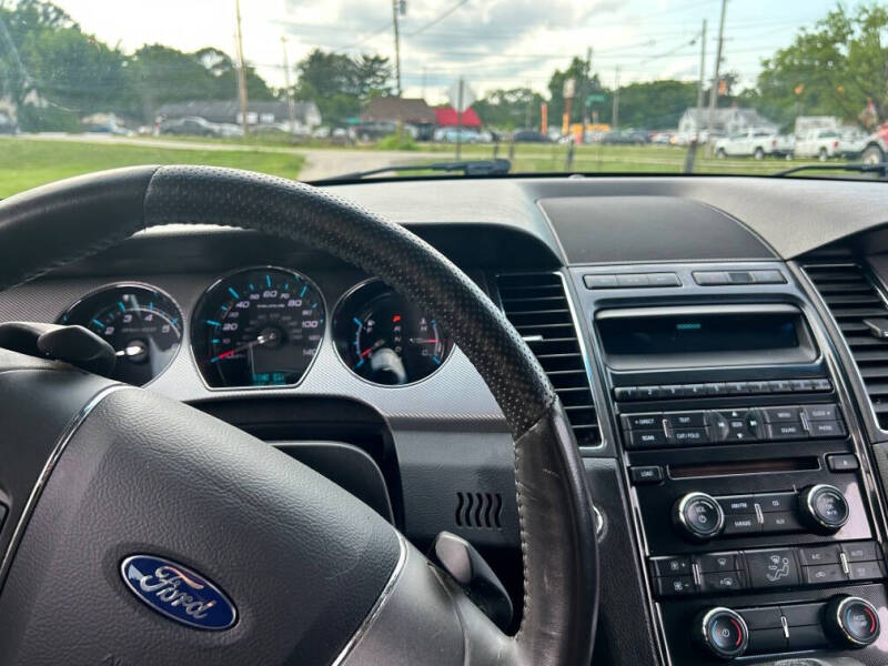 2011 Ford Taurus SHO