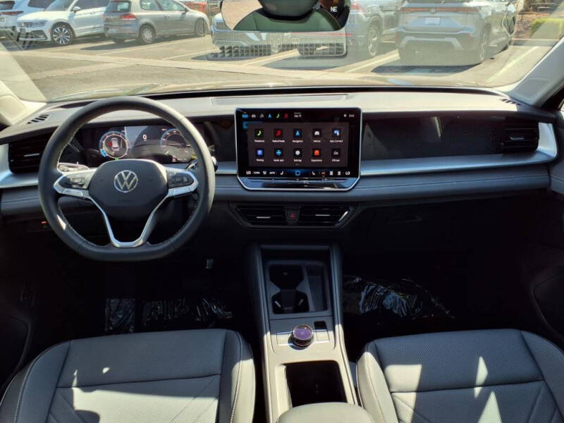 2025 Volkswagen Tiguan SE 4Motion