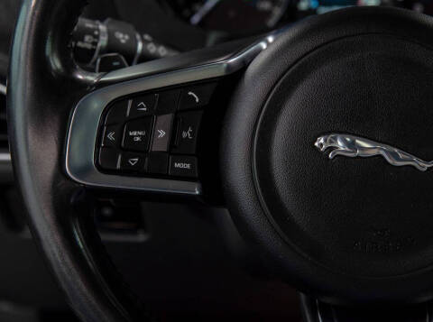 2020 Jaguar F-PACE 30t Prestige