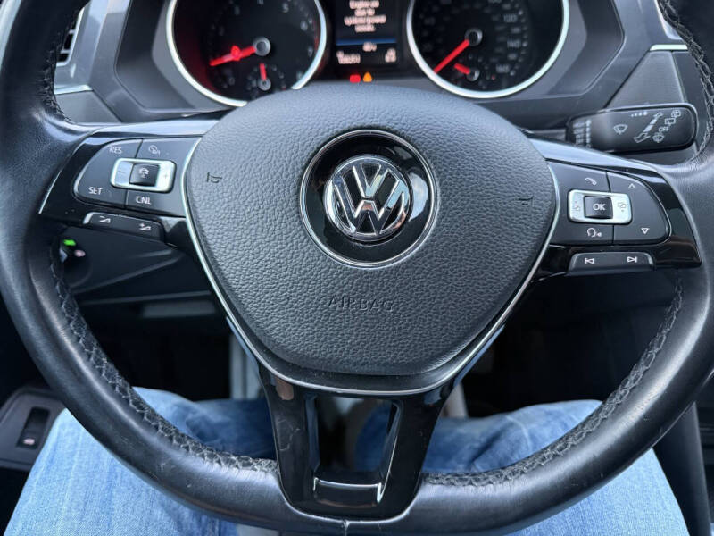 2018 Volkswagen Tiguan 2.0T SEL 4Motion