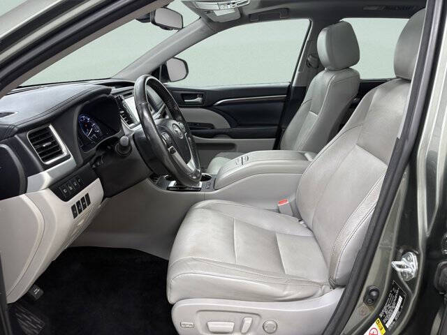 2014 Toyota Highlander Limited Platinum