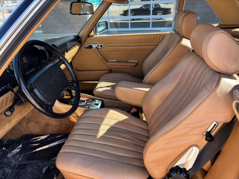 1986 Mercedes-Benz 560-Class 560 SL