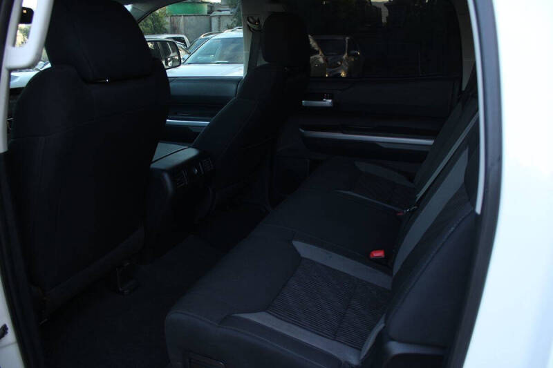 2014 Toyota Tundra SR5