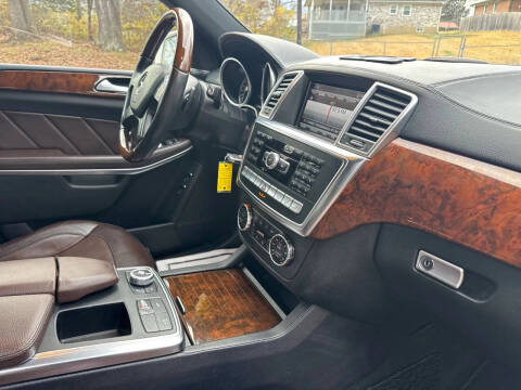 2013 Mercedes-Benz GL-Class GL 550 4MATIC