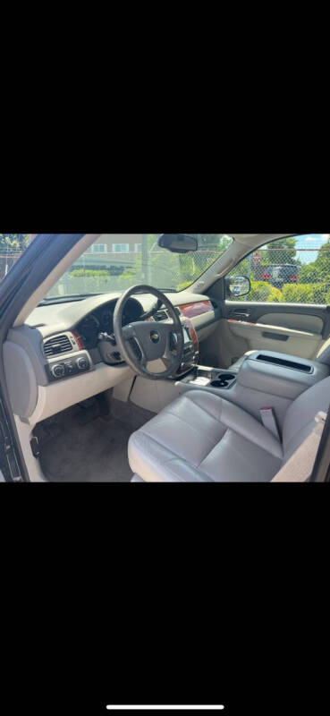 2013 Chevrolet Suburban LT