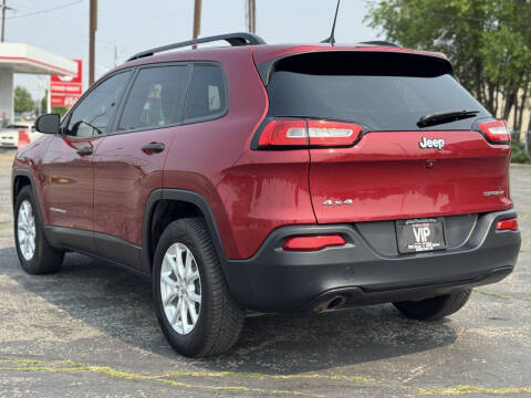 2017 Jeep Cherokee Sport
