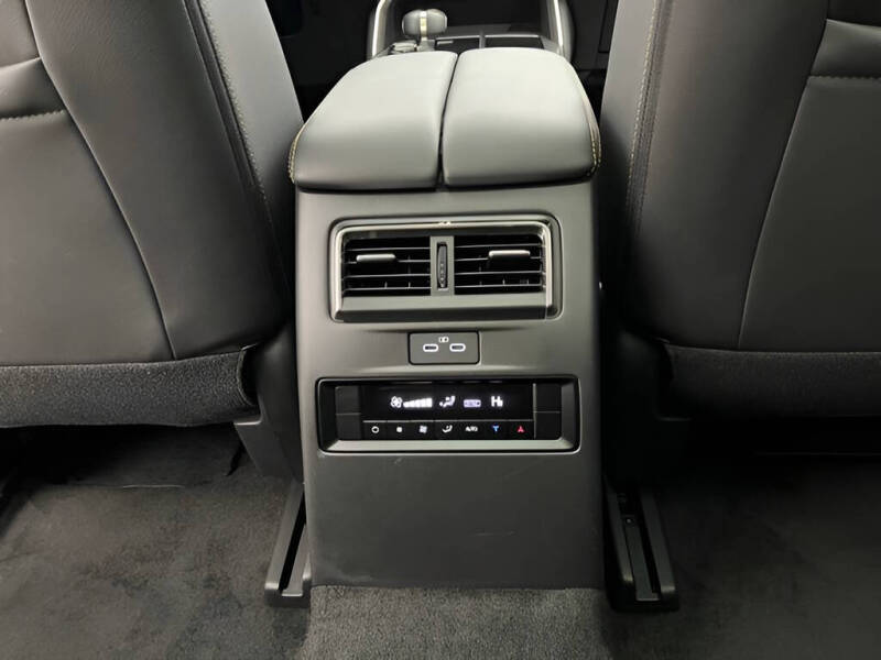 2024 Mazda CX-90 Plug-in Hybrid Premium