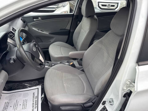 2015 Hyundai Accent GS