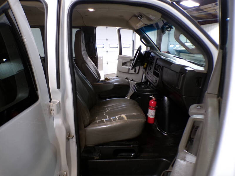 2021 Chevrolet Express LS 3500