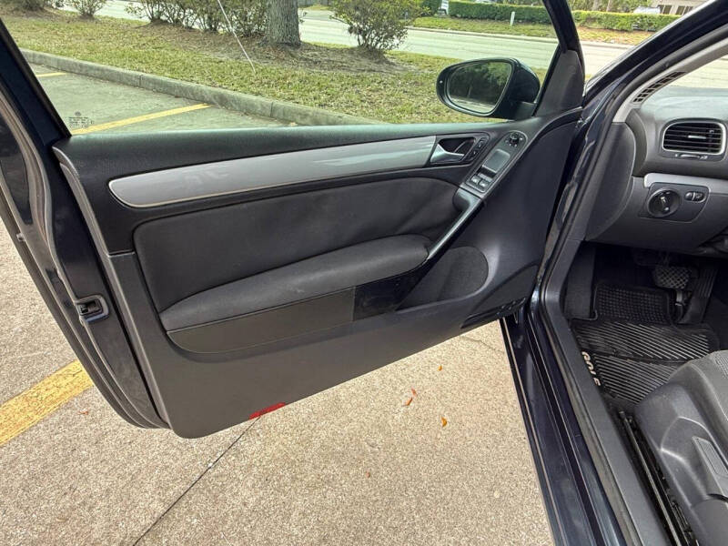 2012 Volkswagen Golf 2.5L PZEV
