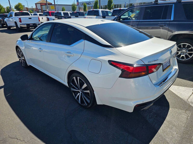 2021 Nissan Altima 2.5 SR