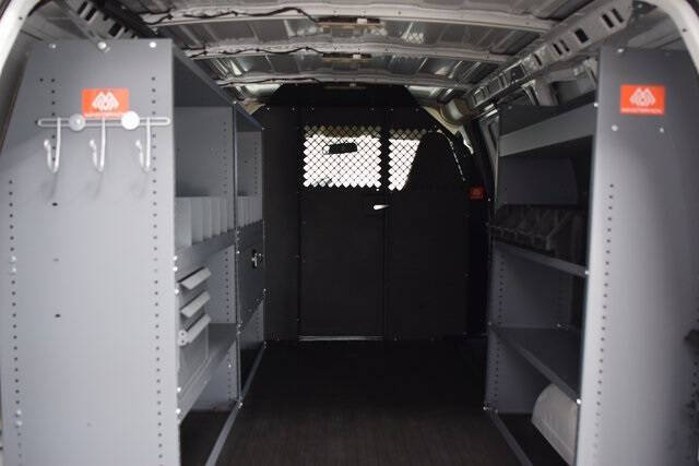 2025 Chevrolet Express 2500