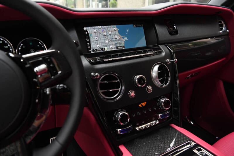 2023 Rolls-Royce Black Badge Cullinan