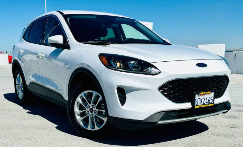 2020 Ford Escape SE