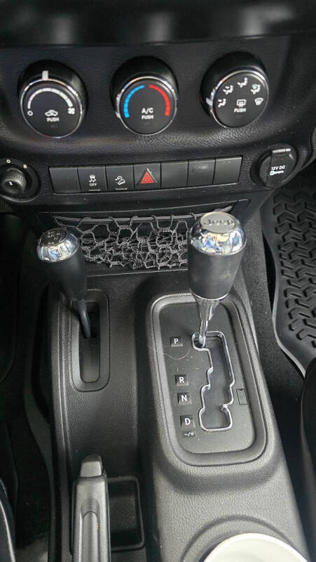 2015 Jeep Wrangler Unlimited Sport